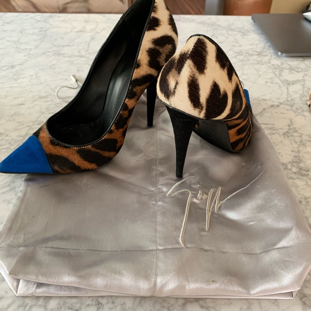 Giuseppe Zanoti Blue Leopard Pumps